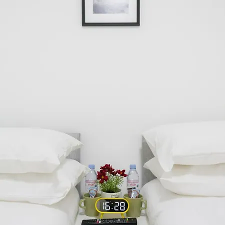 Studio9 - Next To Emirates Stadium - Budget With Shared Bathroom London