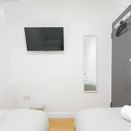 Studio9 - Next To Emirates Stadium - Budget With Shared Bathroom Gasthof