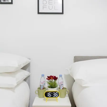 Gasthof Studio9 - Next To Emirates Stadium - Budget With Shared Bathroom *