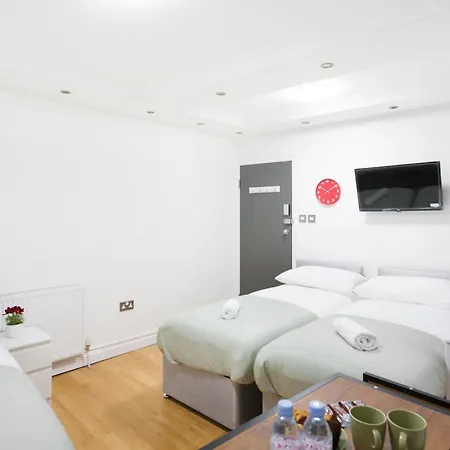 Studio9 - Next To Emirates Stadium - Budget With Shared Bathroom