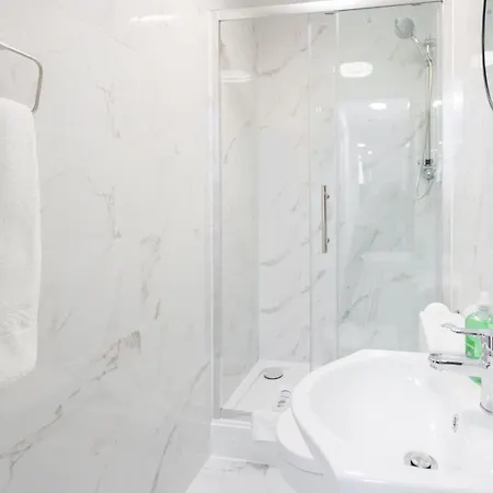 Studio9 - Next To Emirates Stadium - Budget With Shared Bathroom Gasthof *
