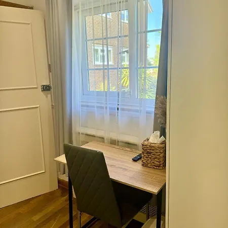 Cosy Single For One Person Guest house