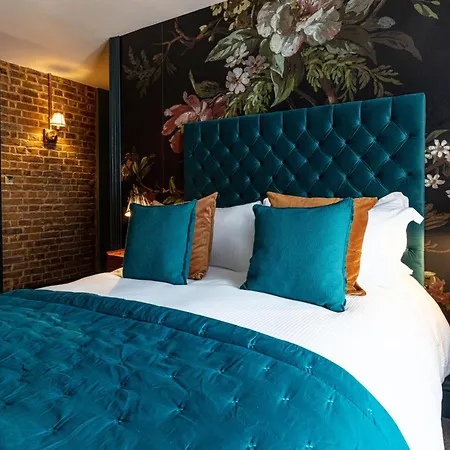 The Red Lion Hotel