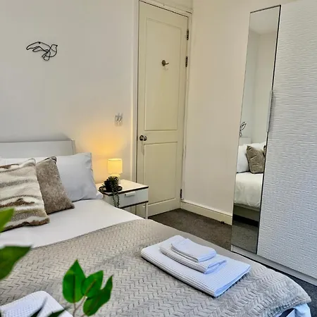 Apartment Superb Duplex In Hendon *