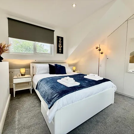Superb Duplex In Hendon Apartment The Hyde