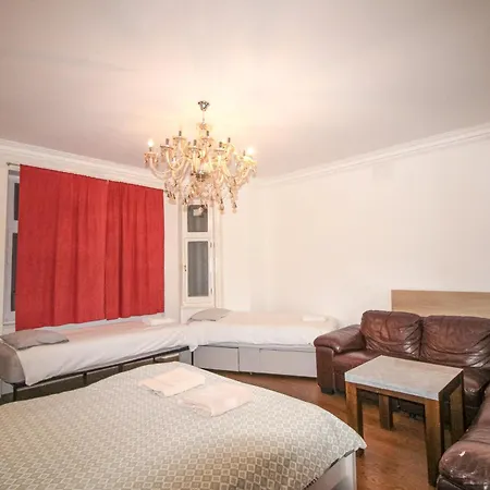 Spacious 4 Person Bedroom In Marylebone Homestay *