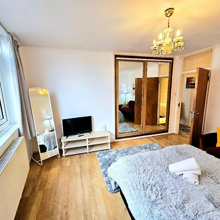 شقة Bright & Spacious In Building With Lift, Right Next To Bayswater Station - Walk To Kensington Palace, Hyde Park, Little Venice & Notting Hill