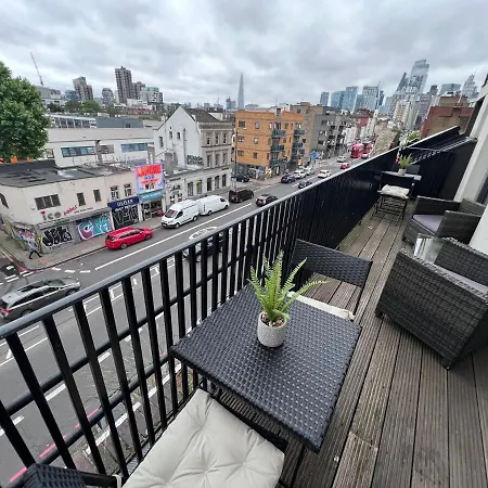 Ft5 Penthouse Homestay *