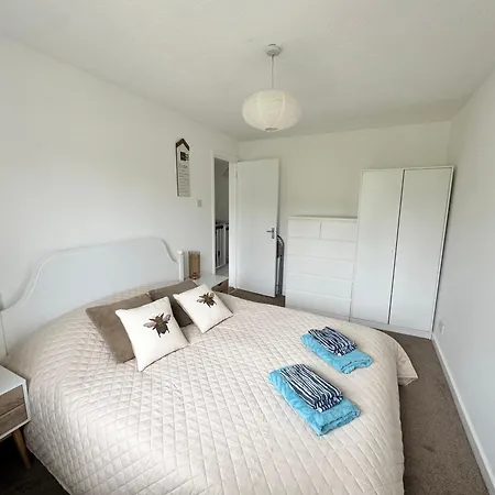 3 Bed House With Parking And Garden Near Tower Bridge Appartamento
