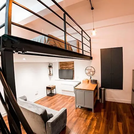 Apartment House With Garden Stoke Newington *