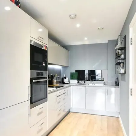 Londonaprt 1bed Balcony Gym Tv Wifi *