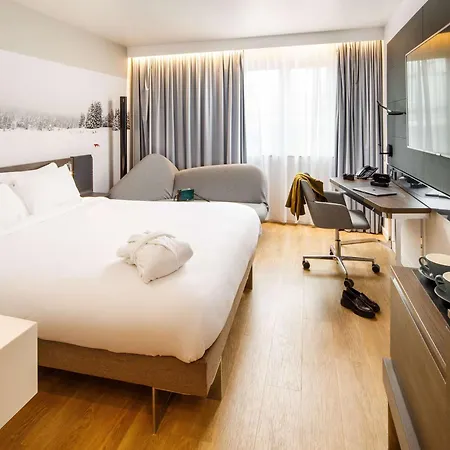 Ξενοδοχείο Novotel Bridge 4*
