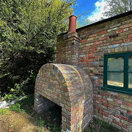 Apartment Restful Break 2 Bedrooms Woods Close To Hiking Park Caves