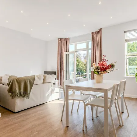 Bright 3br Duplex Flat With A Terrace In Clapham Apartmán Londýn