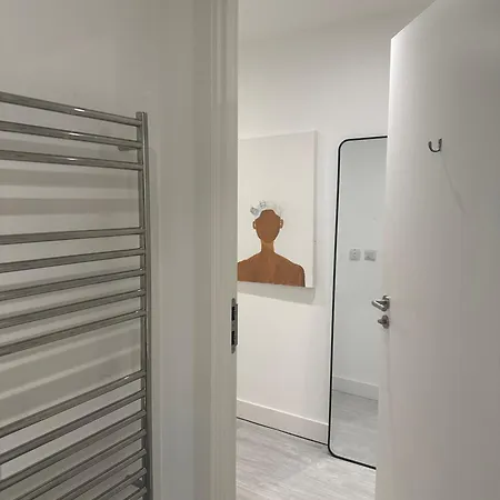 Cosy Thameside Retreat In North Greenwich Londýn