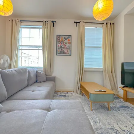 Gower Street Residences * London