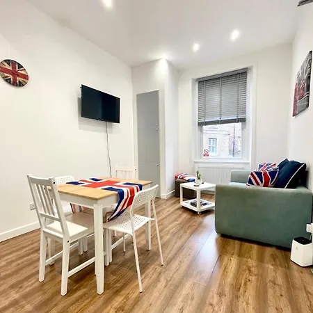 A Brilliant One Double Bedroom Flat * London