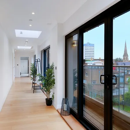 公寓 The Concord Modern 2 Bedroom *