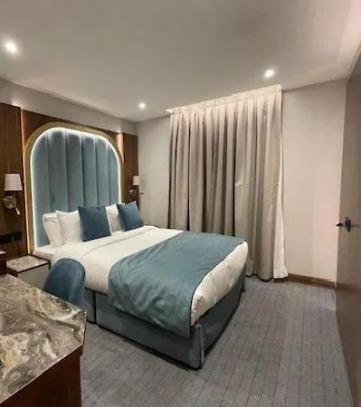 St Mark's - Merit 4* London