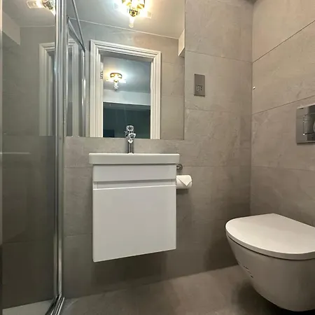 Arran House 3*
