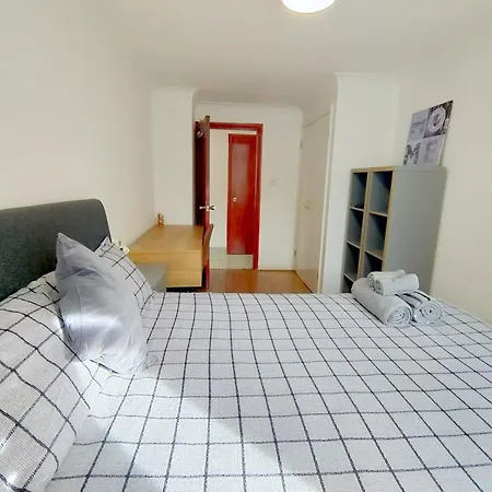 Spacious 3-bed Cosy Flat In Westminster Apartment London