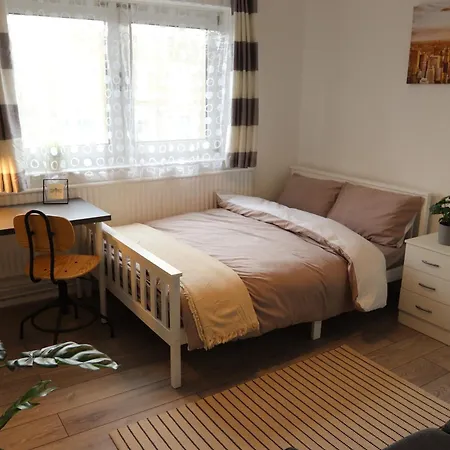 Bow House - Sleepylodge Guest house