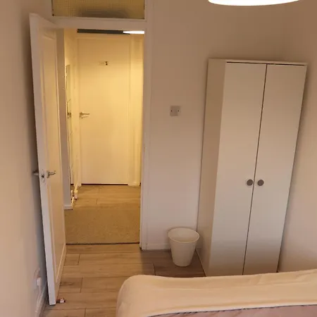 Bow House - Sleepylodge * London