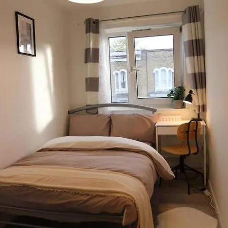Bow House - Sleepylodge Guest house