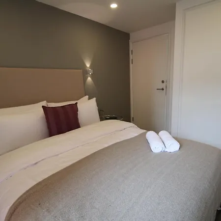 Ft5 Penthouse * London