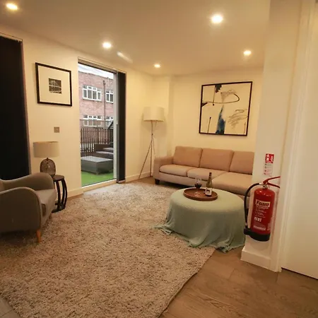 Ft5 Penthouse Homestay