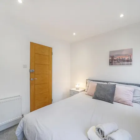 Hububb Luxury Stepney * London