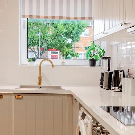 Battersea Spacious Perfect For Family And Groups With Free Parking Sleep 8 * Londýn