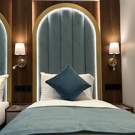 Hotel St Mark's - Merit 4*