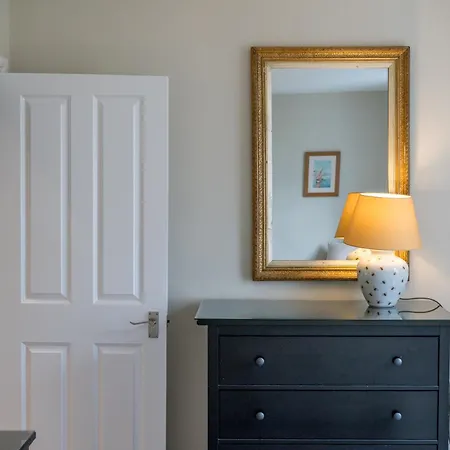 شقة Spacious Flat Near Victoria And Warwick Square *