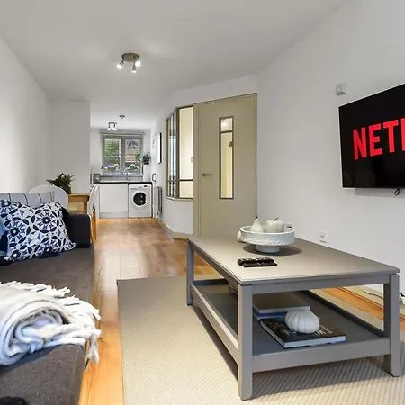 1 Bed Garden Flat- Belsize Park