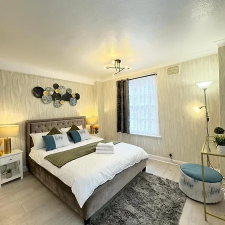 Affordable Near Oxford Street