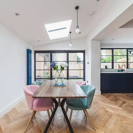 Apartment Bright & Airy Lux 3bed In Fulham With Patio London