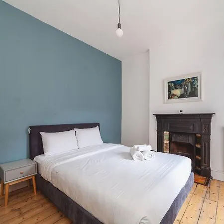Apartment Bright & Airy Lux 3bed In Fulham With Patio