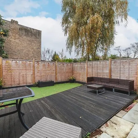 Apartment Bright & Airy Lux 3bed In Fulham With Patio London