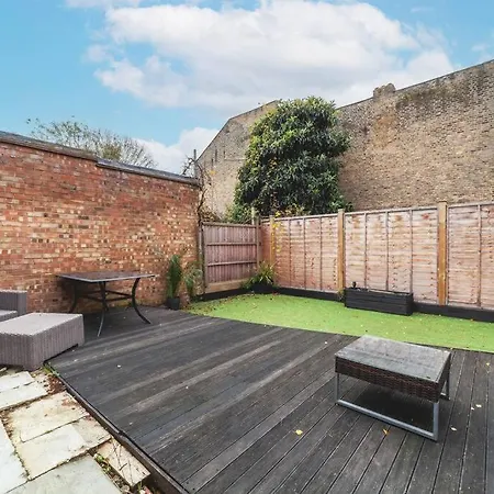 Bright & Airy Lux 3bed In Fulham With Patio Apartment