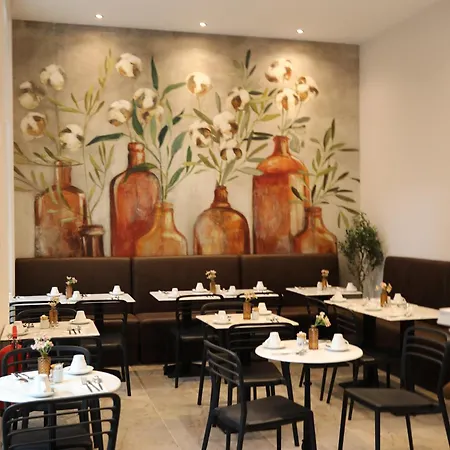 Reem Hotel London