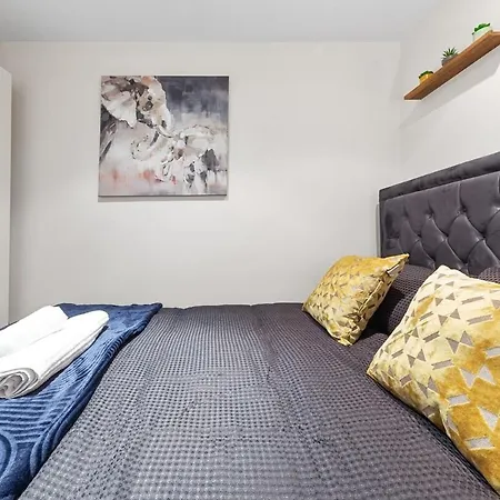 Inactive Apartment London