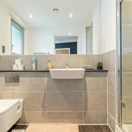 Kingsland High Street Apartment *
