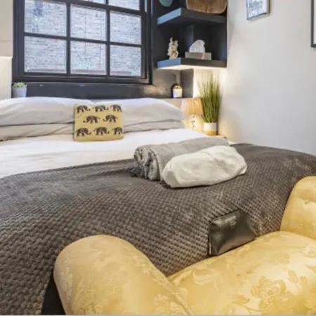 Tower Bridge 3bedsecure Parking Shad Thames Luxuury Boutique Historic Bright Warehouse Gated Parking Upto 4 Vehicles Inc