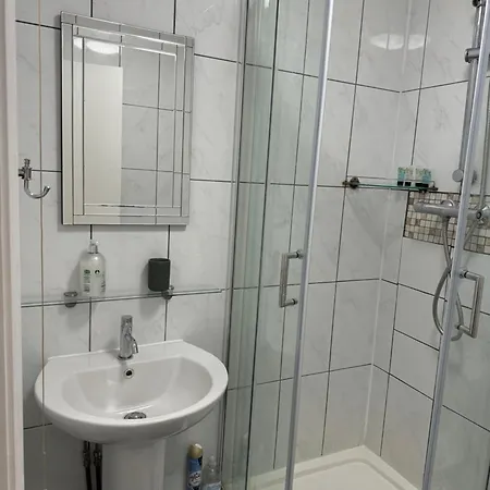 Apartment Beautiful In London