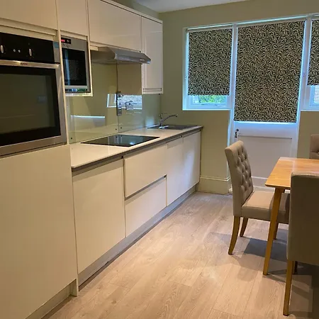 Marldon Olympia * ロンドン