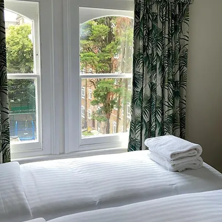 Marldon Olympia * ロンドン