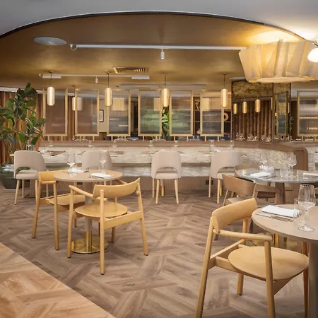 Ibis Earls Court Hotel 3*