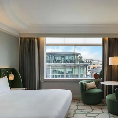 Hilton On Park Lane 5*