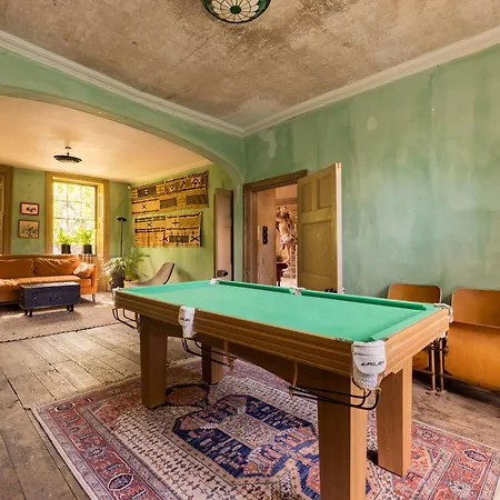 Extraordinary Grade Ii-listed Early Georgian * London
